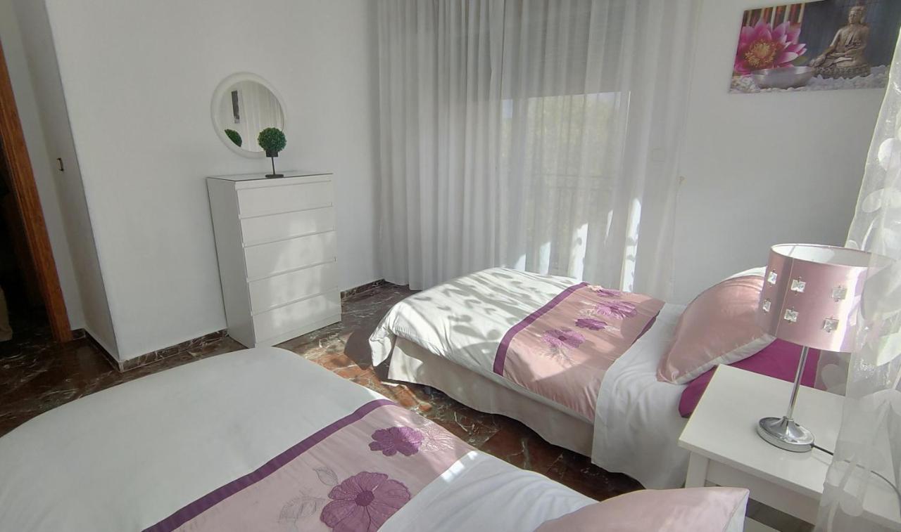Amplio Apartamento Familiar De 3 Dormitorios En La Zubia Granada A Un Paso De La Alhambra Y Sierra Nevada Exterior photo
